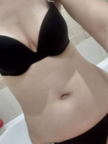 Эльвира Длинноногая Блондинка